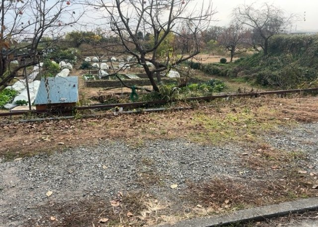 人が暮らすうえで日光は大切な要素となります。日当たりの良さは譲れないポイントですね。併せて近くに大きな建築物の建築予定がないか、あるいはそれが可能な土地が近くにないか事前に確認することもお勧めします。