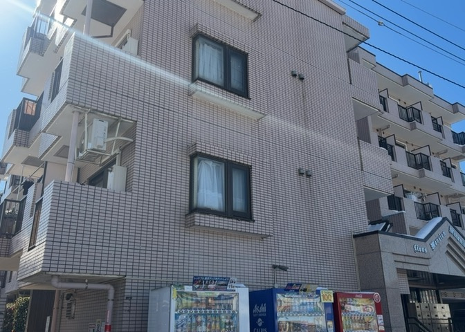 ＳＲＣ造は強度や耐震性の面でもRC造と比べて優れています。そのため、10階建以上の高層または超高層マンションなどの建築にも多く採用されています。柱や梁などのサイズが小さくても高い耐震性を確保できます。