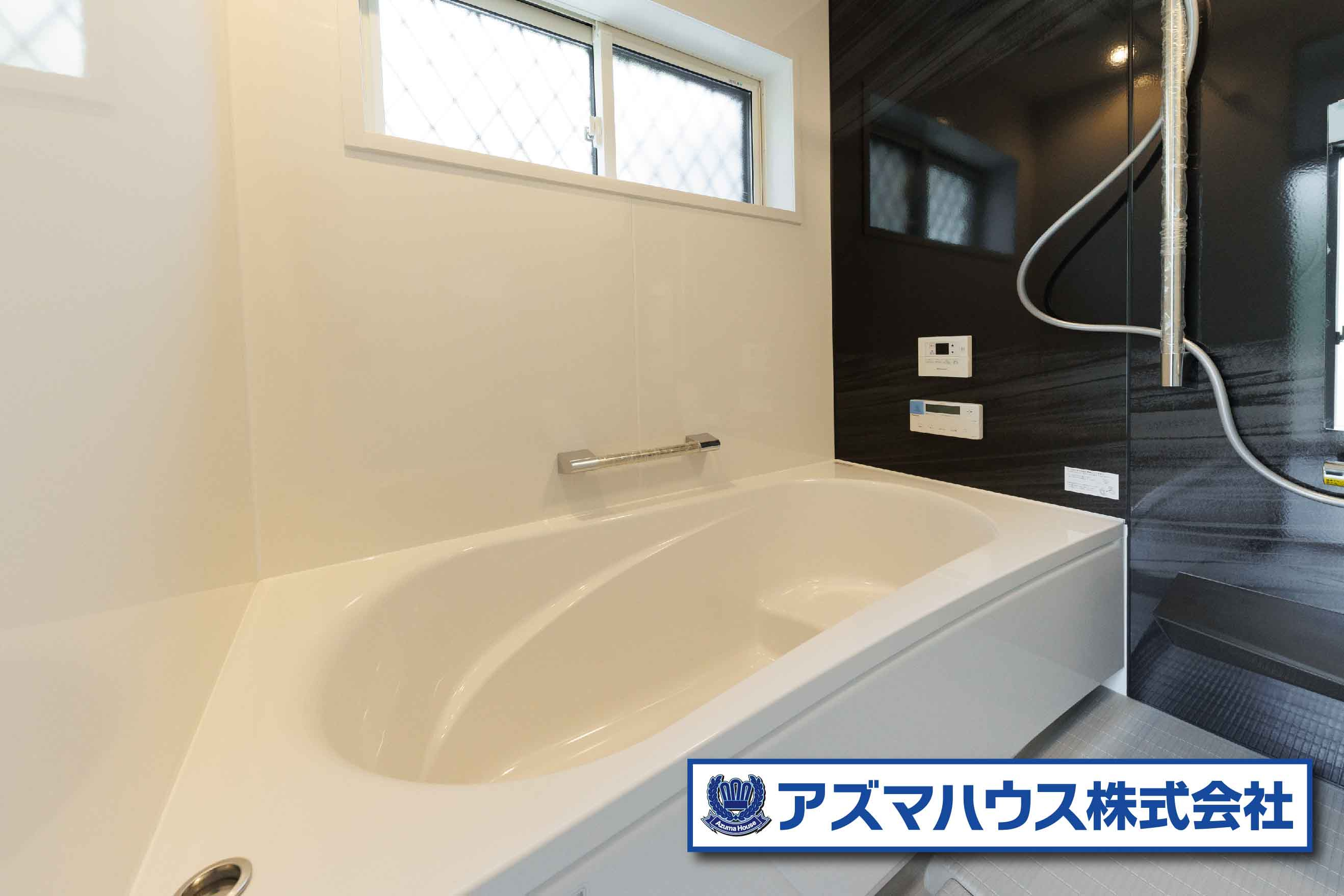 ゆったり1坪タイプの浴室！おうちで本格的なミストサウナが楽しめるミストカワックを搭載しています。