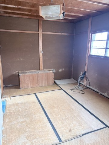 和室ならではの温かな和の空間で寛ぎの時間を過ごせます