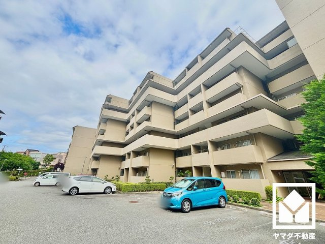 全居室に窓がございます。明るい陽光がたっぷり差し込む心地よい生活空間です。