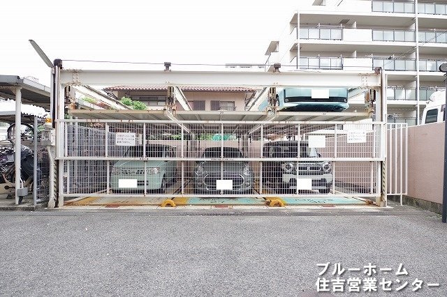 敷地内にある駐車場です！