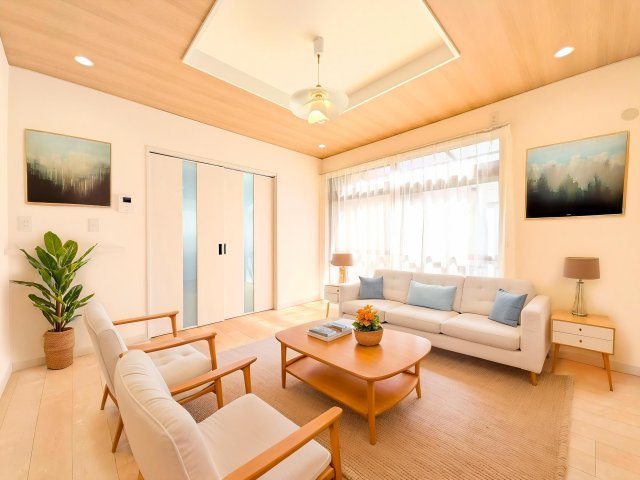 約8帖の洋室をリビングとしてご使用が良さそうです♪※写真の家具はイメージ画像です。