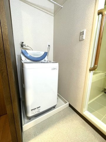 洗面室にある室内洗濯機置き場