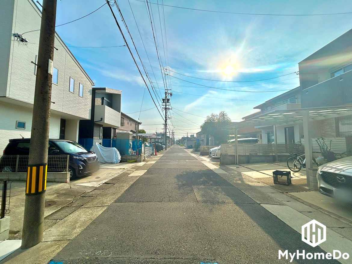戸建て住宅が並ぶ、暮らしやすさを感じる周辺環境