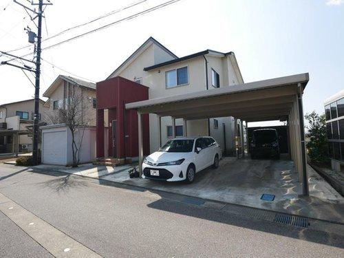 カーポート3台分