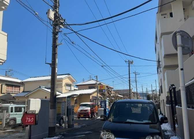 景色重視でお家選ぶをするとスーパーが遠い！学校が遠い！など生活をするうえで利便性で困ることもあります。まず一度現地を見学する際に、周辺の施設などがあるかを確認し、暮らし始めた後のことを想像しましょう。