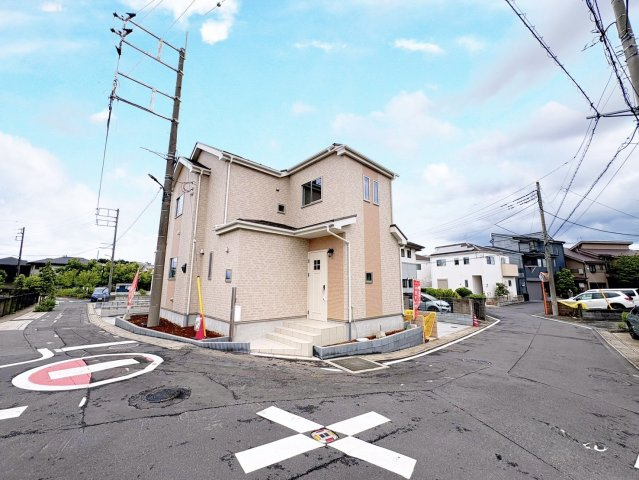 B号棟　全居室に収納がある4LDK・WIC！キッチン・洗面・浴室がワンフロアにまとまり、家事がスムーズ！南向きバルコニー！駐車スペース2台可(車種による)