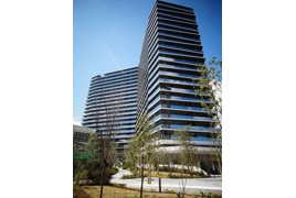 THE COURT神宮外苑の外観