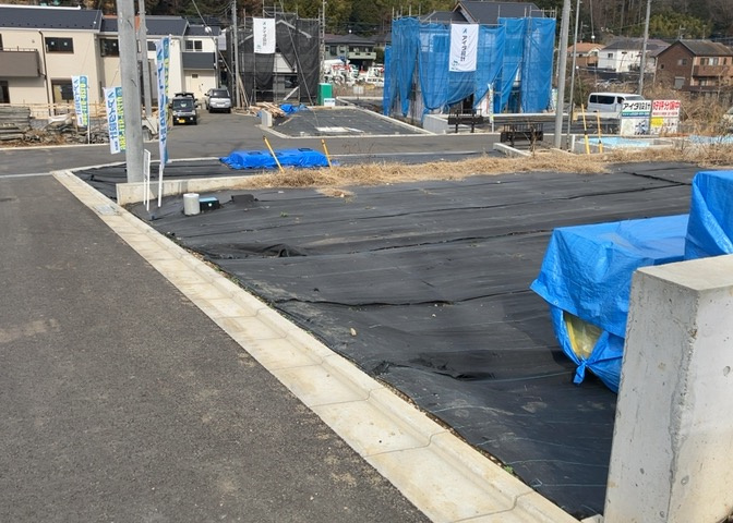 人が暮らすうえで日光は大切な要素となります。日当たりの良さは譲れないポイントですね。併せて近くに大きな建築物の建築予定がないか、あるいはそれが可能な土地が近くにないか事前に確認することもお勧めします。