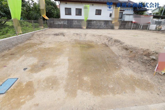 建築条件付き売地
