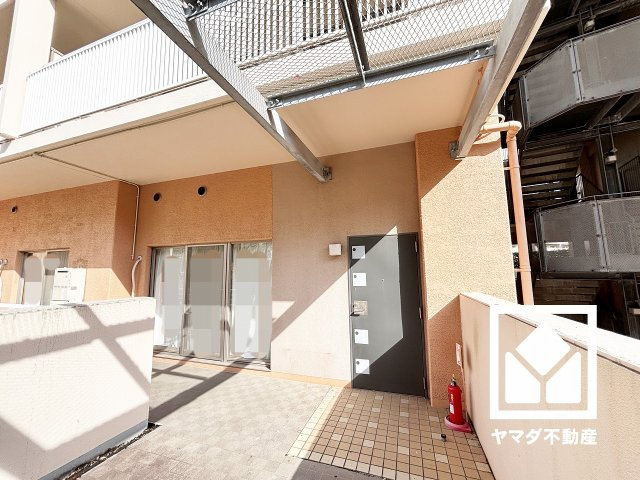 清潔なゴミ出し場で気持ち良くお使い頂けます。