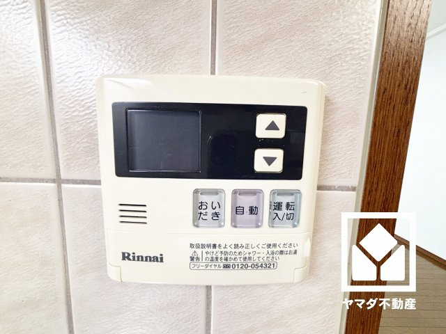 新たに家具を買わなくても良いので、ハンガーパイプ付きのクローゼットは嬉しいですね。