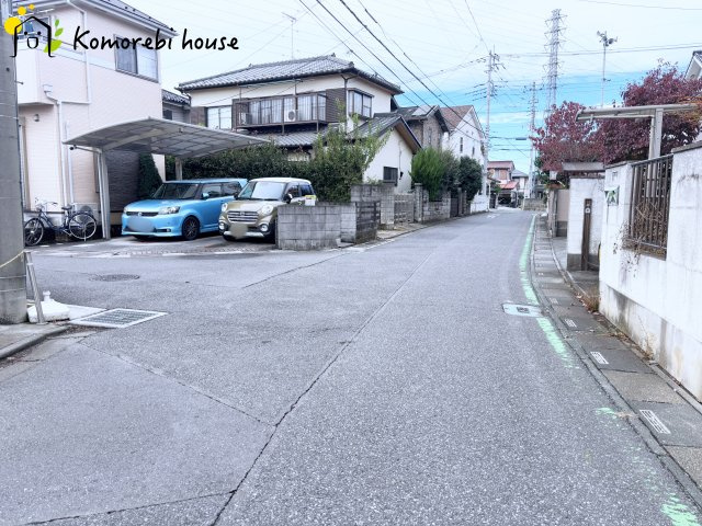 前面道路です