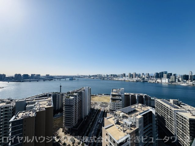 南側バルコニーからの眺望　東京湾・レインボーブリッジ・富士山を望む