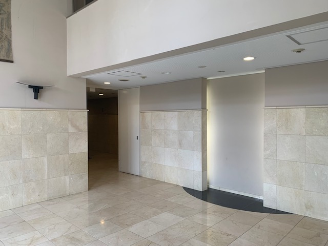 管理の行き届いた美しい共有スペース！エレベーターがあるので、スムーズな移動が叶います。