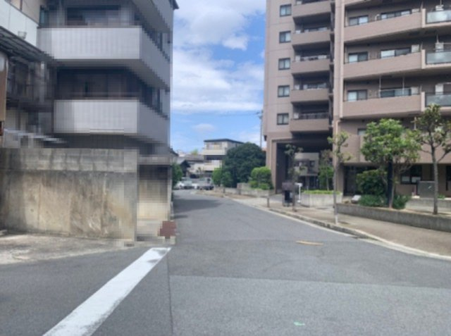 コンビニ・スーパー・ドラッグストアなどが近くにあり、日々のお買物もラクラクです！