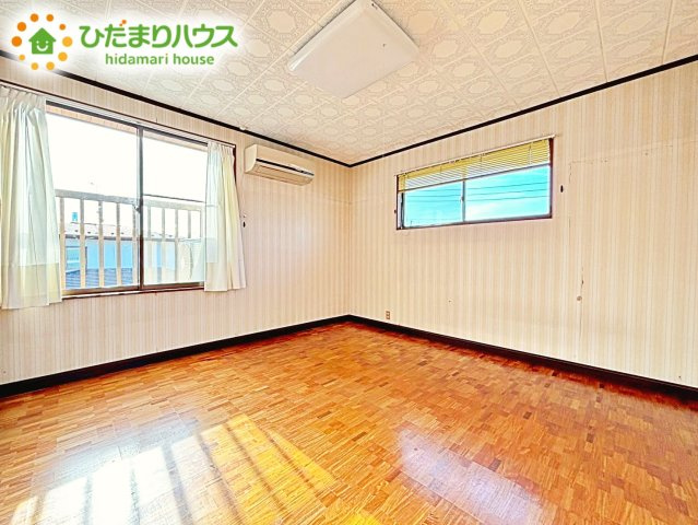 ベッドを置いても余裕の広さがあります。パソコンや趣味のスペースなどインテリアを考えるのも楽しみですね！