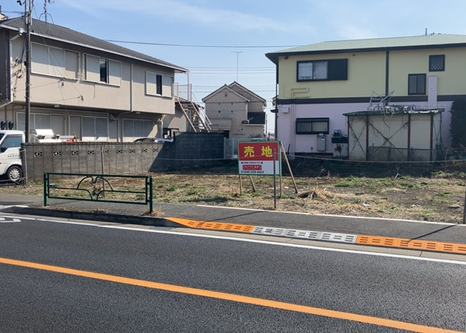 家を建てる前提で土地を探している場合、地盤の丈夫さは譲れない条件の一つです。地盤が脆弱だと追加工事が必要となります。また、過去に地盤沈下や液状化現象を起こした土地は、できるだけ避けた方がいいでしょう。