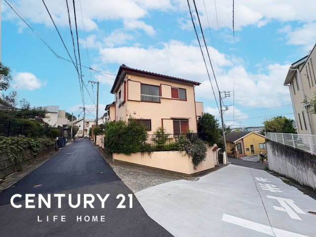 前面道路含む現地写真です