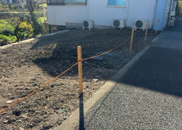物件の詳細については、現地を見てわかること以外に、役所や法務局などで調べないとわからないことがあります。そのため、現地に行く場合は、もしこの物件を買ったらどのような生活ができるかをイメージしましょう。