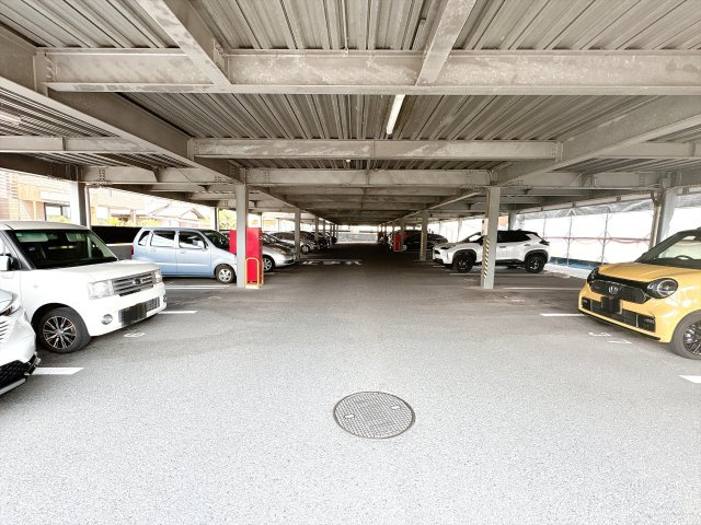 駐車場になります♪