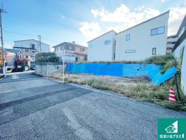 周辺は落ち着いた街並みの住宅地！子育てがしやすい住環境です！