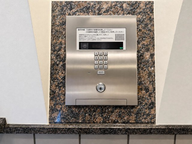 ・オートロックのマンションです。防犯面も充実したマンション。