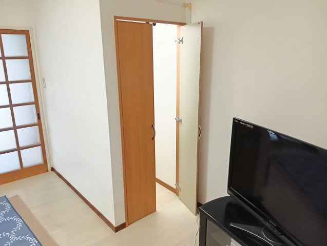 階段下の収納スペース