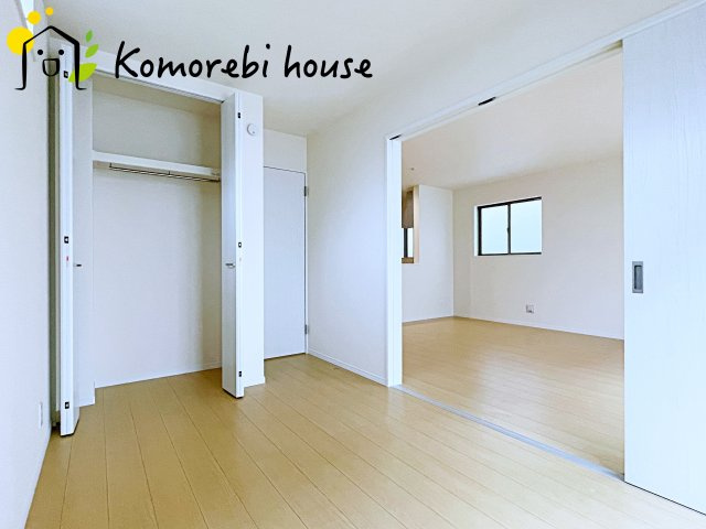 個人の部屋や寝室として使える洋室です