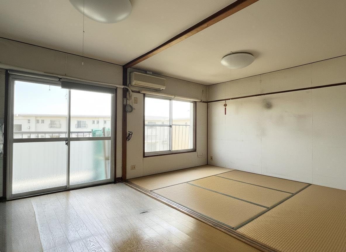 ※本画像は家具・荷物をCG加工により消去したものです。陽当たりの良い開放的なダイニング。南向きバルコニーに面し、明るい空間でゆったりとお過ごしいただけます。