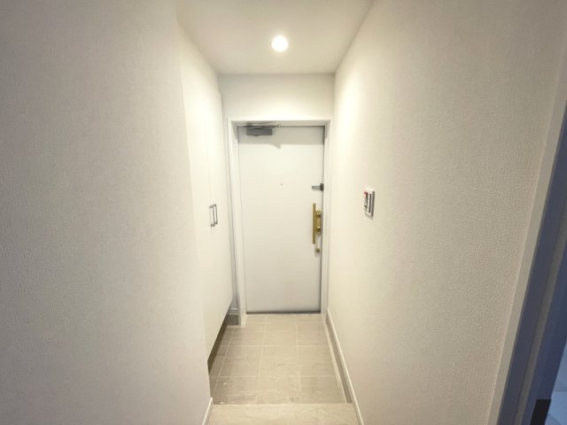 大容量シューズボックスは、家族全員分の靴を収納して、スッキリとした玄関に。　