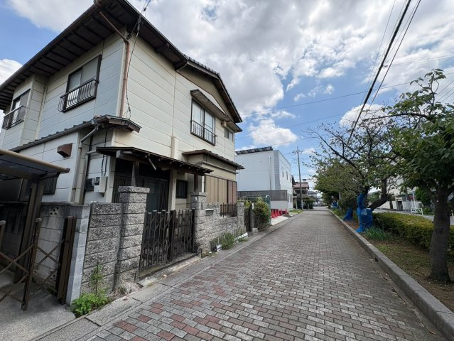 整形地・敷地約31坪・更地渡し！ご家族のライフスタイルに合わせた自由設計が可能です！当社無料の間取り作成も承ります！建物イメージや資金計画などお気軽にご相談ください。