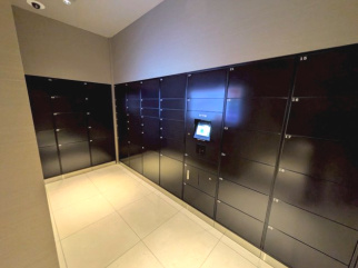 【宅配ボックス】大小さまざまなサイズの荷物に対応！宅配時間を気にせずお出かけいただけます！