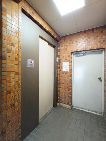 【エレベーター】