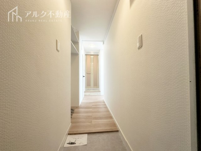 明るい玄関です