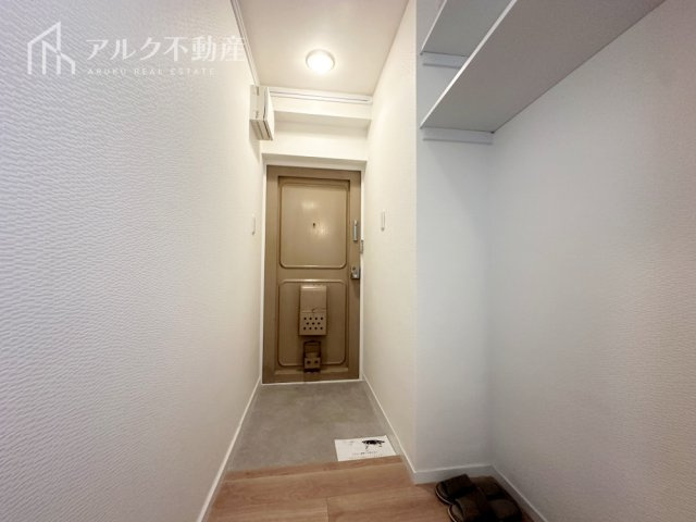 明るい玄関です