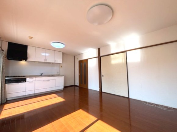 いつも明るいリビングです。