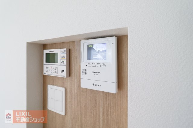 現地完成写真。カラーTVインターホン。