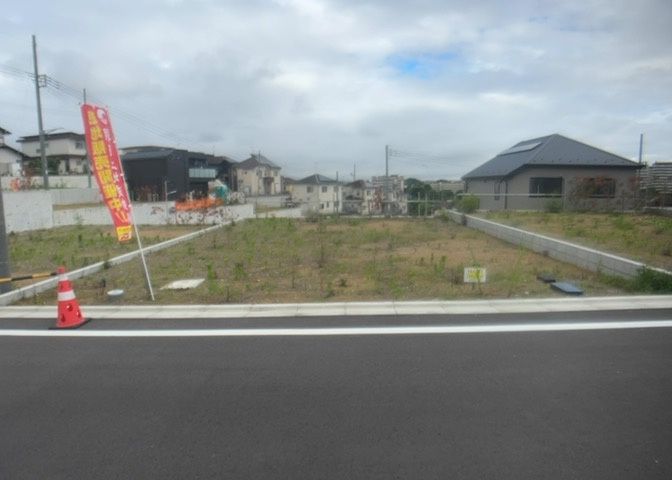 土地探しをしていると都市計画区域という言葉を目にすると思います。法律によって、都道府県知事や国土交通大臣が指定するエリアのことを指しており、都市計画区域は市街化区域と市街化調整区域に分けられています。