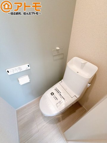 年代を問わず使いやすい洗浄機能付きのトイレ♪肌への負担をも減らせるのでお子様の敏感なお肌も安心！