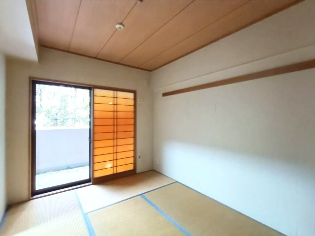 【和室】　人気の和室スペース！畳・障子日本だからこそ味わえる和の空間をぜひ堪能してみてください♪