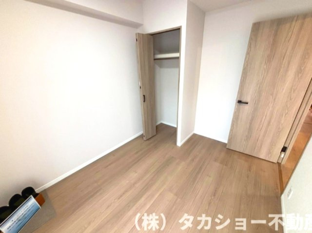 個人の部屋や寝室として使える洋室です