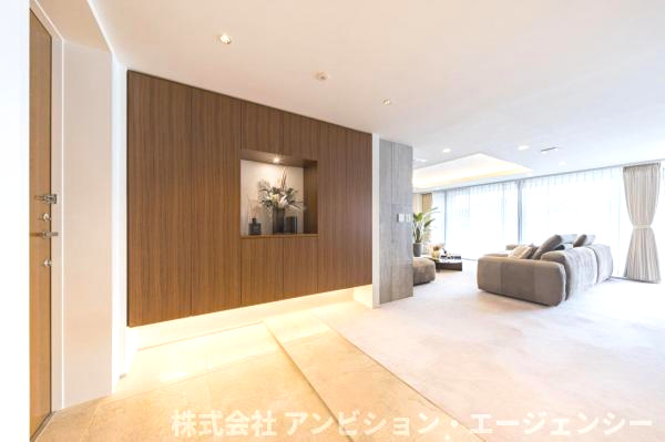 ホテルライクな暮らしを提案する場合　洗練された意匠が日常を彩る。ホテルライクな寛ぎを叶える至福の空間