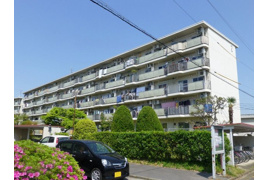 月丘団地 2号棟の外観