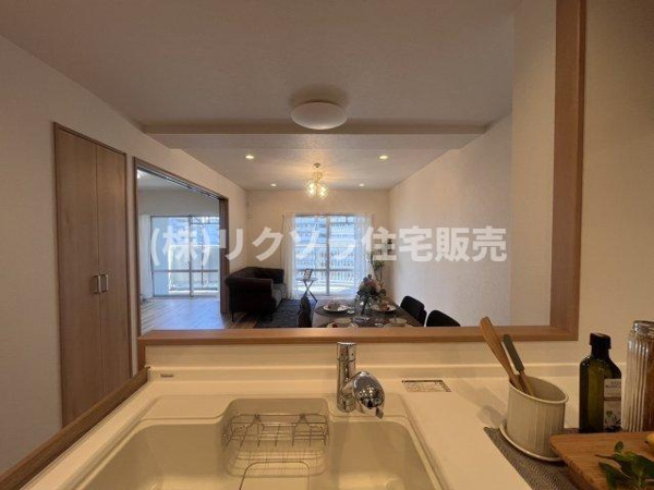 メイプルパークスクエア西弐番街のダイニングキッチン