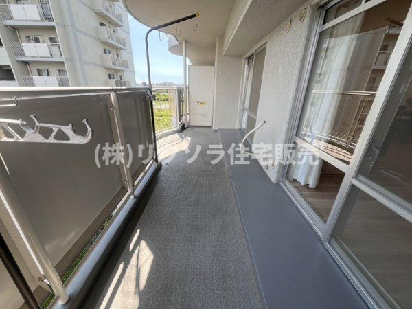 メイプルパークスクエア西弐番街のバルコニー