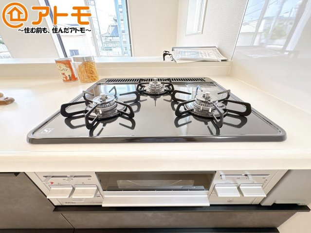 3口コンロは使い勝手がよくお料理も楽しくなりそうです♪