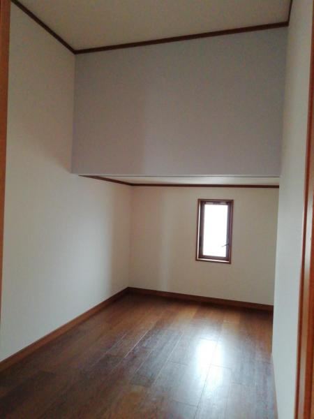 小屋裏物置