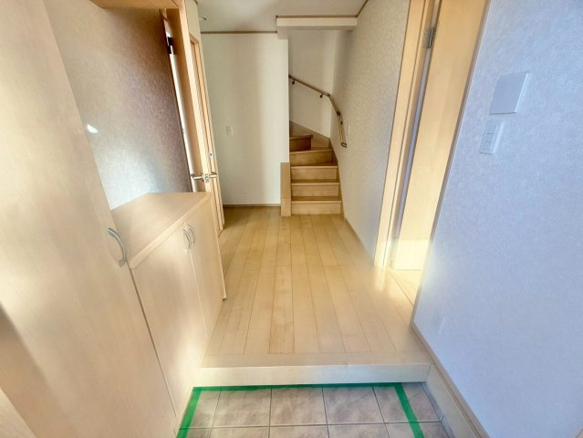 収納が豊富な玄関です。